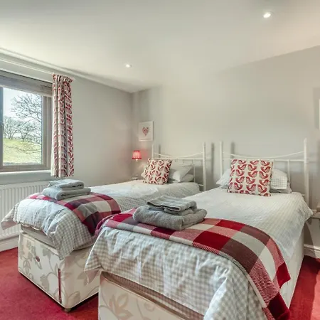 2 Bed In Carnforth Oc-s34803 *